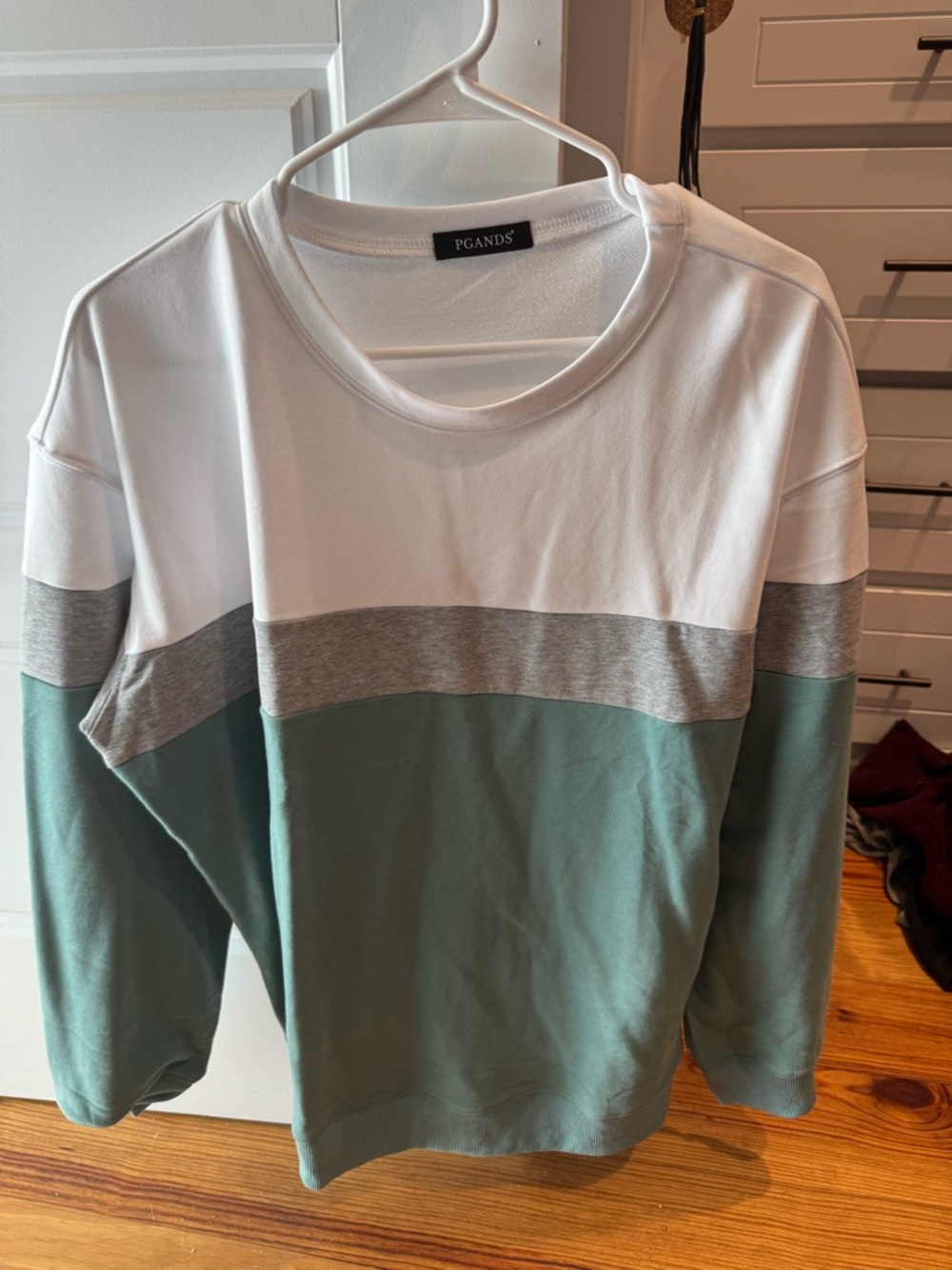 PGANDS Colorblock Pullover Sweatshirt in White, Gray & Sage